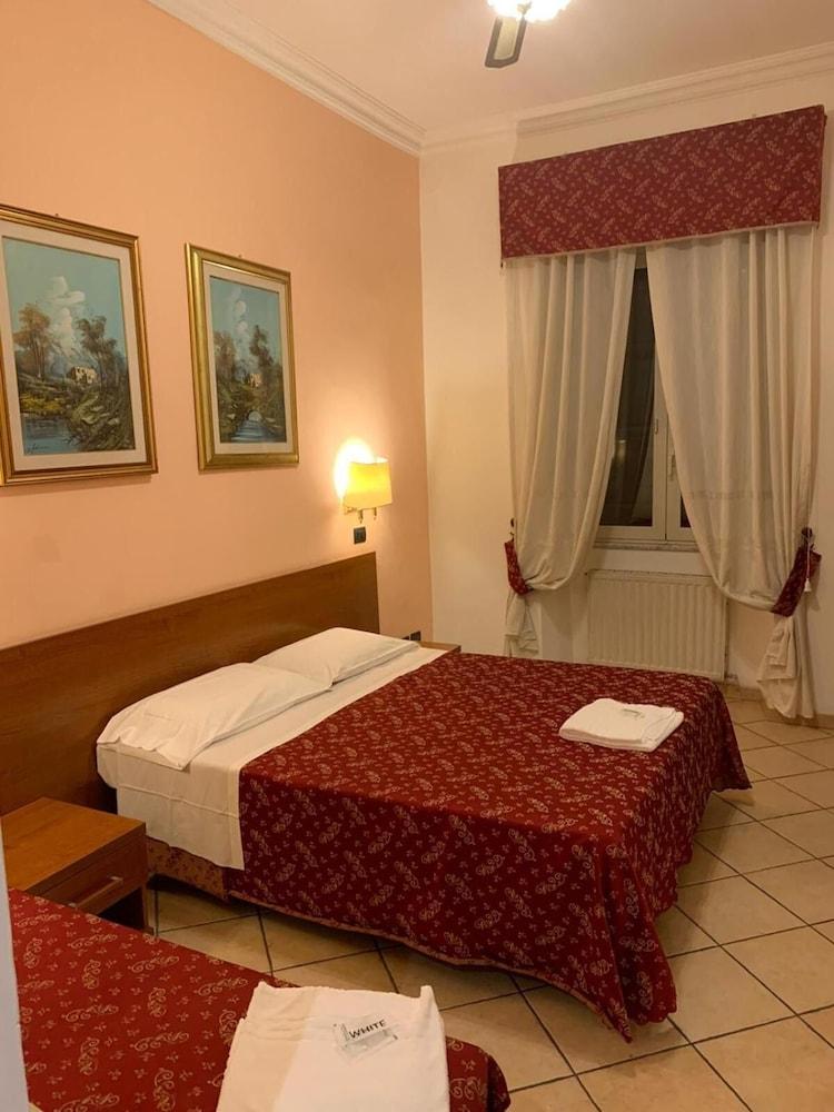 B&B Sergio House Рим Екстериор снимка